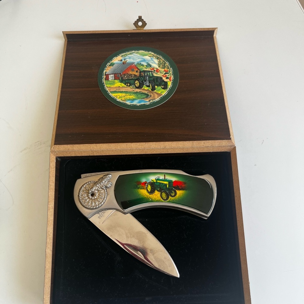 Small knife